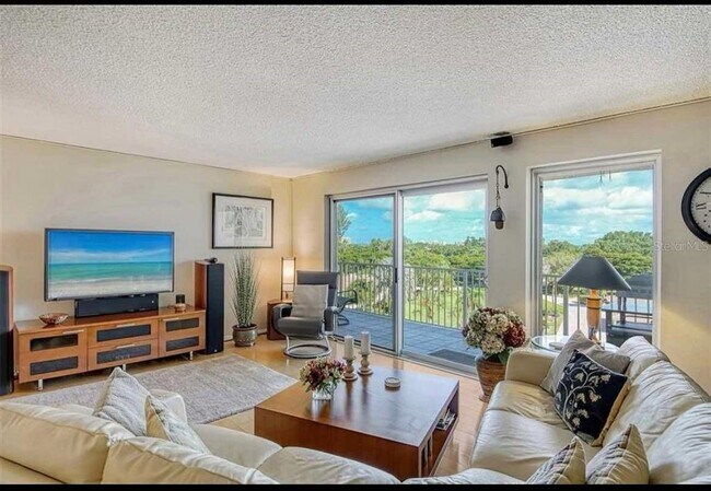 Building Photo - 2295 Gulf of Mexico Dr