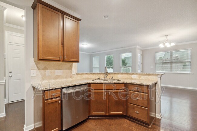 Building Photo - 188 Silverspring Pl