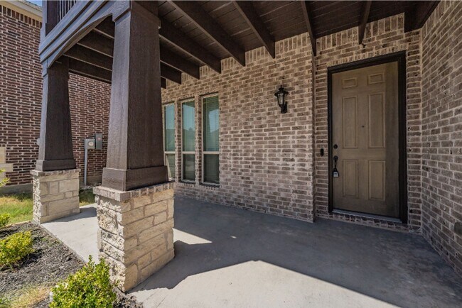 Building Photo - 504 Ridgewater Trail