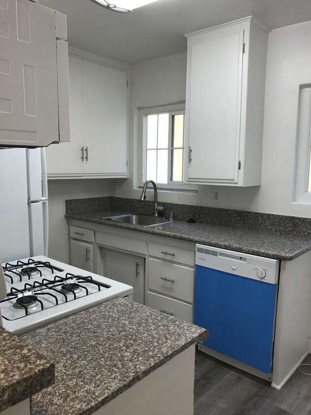 Foto del edificio - 5716 Tujunga Ave