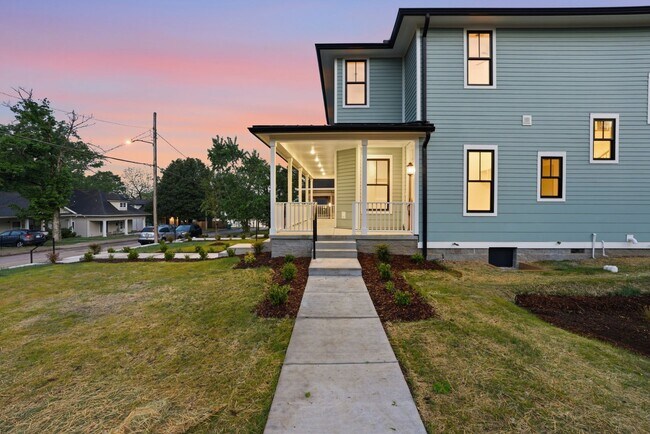 Foto del edificio - Stunning 4 bedroom East Nashville New Construction