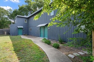 Building Photo - 610 Franklin Blvd