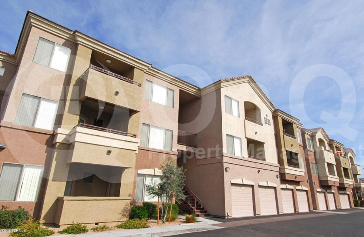 Foto del edificio - 18416 N Cave Creek Rd