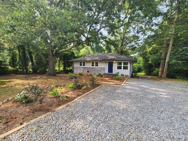 Photo - 464 Ruth St House