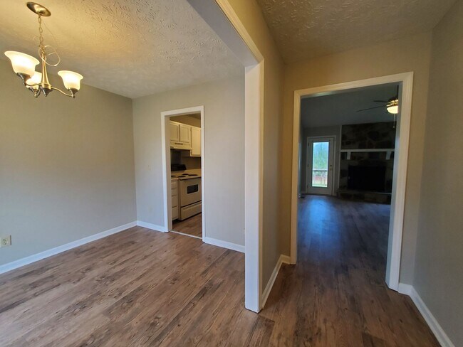 Building Photo - 6233 Withers~Pheasant Ridge