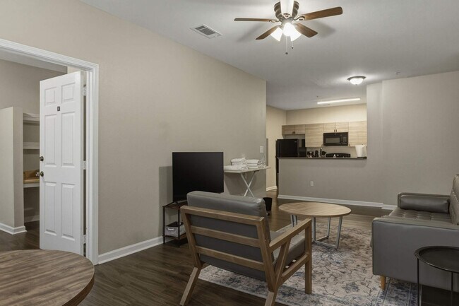 Building Photo - 490 Prospect Rd