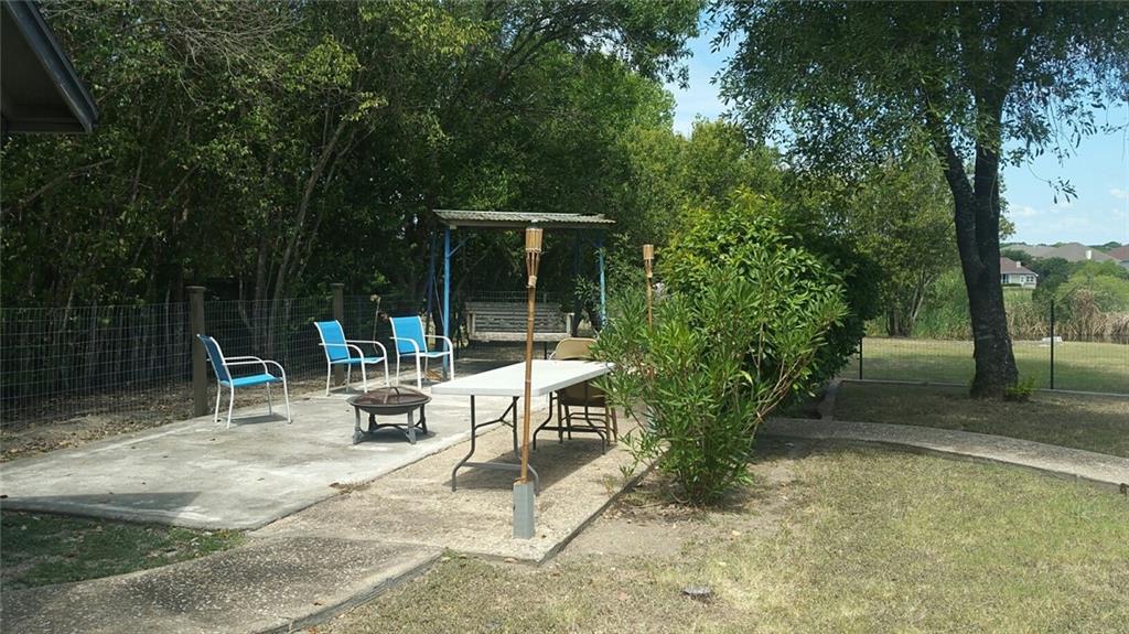 Primary Photo - 11400 Austex Acres Ln