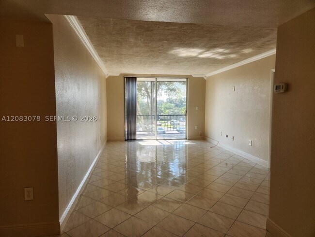 Foto del edificio - 7300 NW 17th St