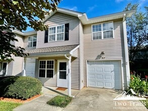 Building Photo - 257 Wiltshire Cir