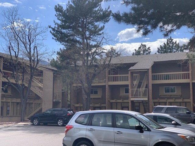 Building Photo - 3000 Colorado Ave