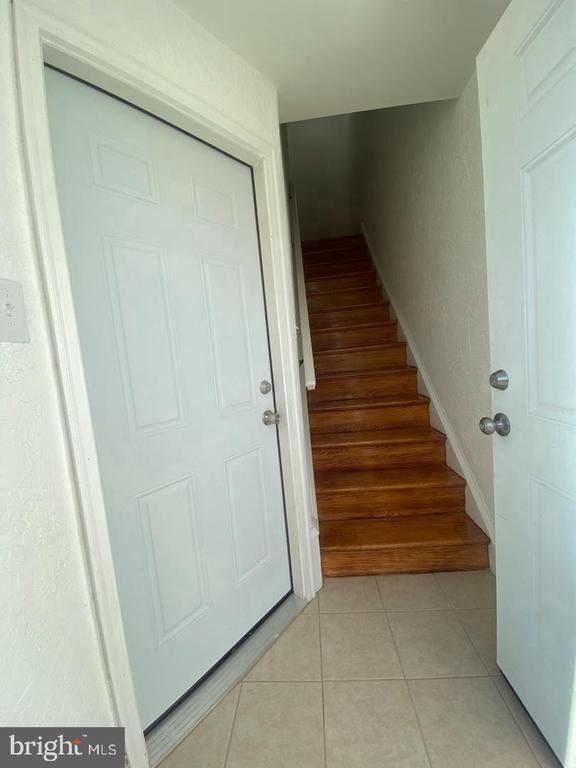 Building Photo - 5324 N Marvine St