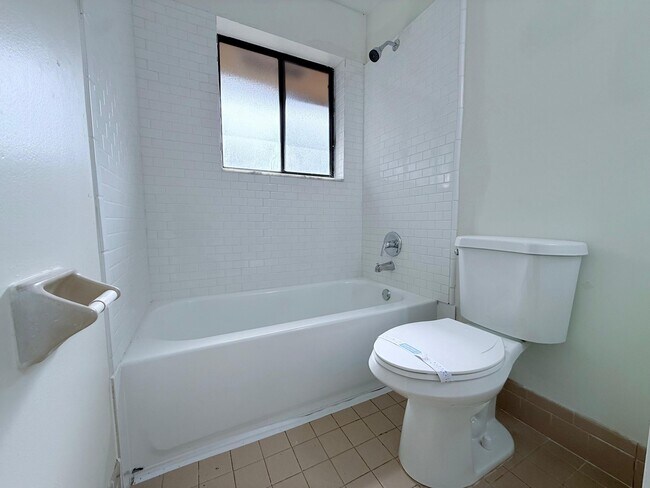 Foto del edificio - 3084 Collin Dr