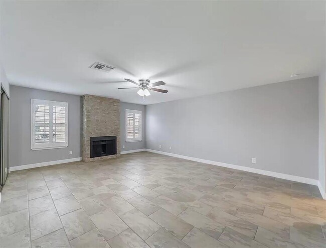 Foto del edificio - 9800 Pagewood Ln