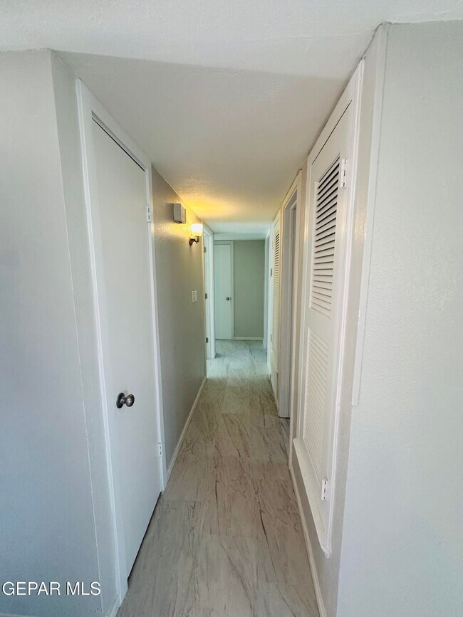 Foto del edificio - 11163 Wharf Cove Dr