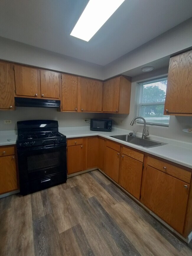 Foto del edificio - 1502 S Jefferson St