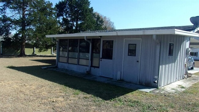 Building Photo - 9941 SW 102nd Ln