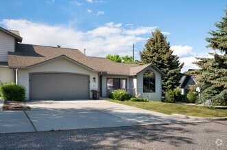 Building Photo - 1757 Highland Blvd