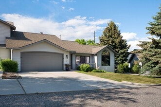 Building Photo - 1757 Highland Blvd