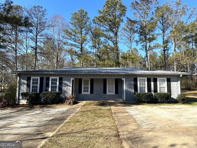 Building Photo - 105 Pine Terrace