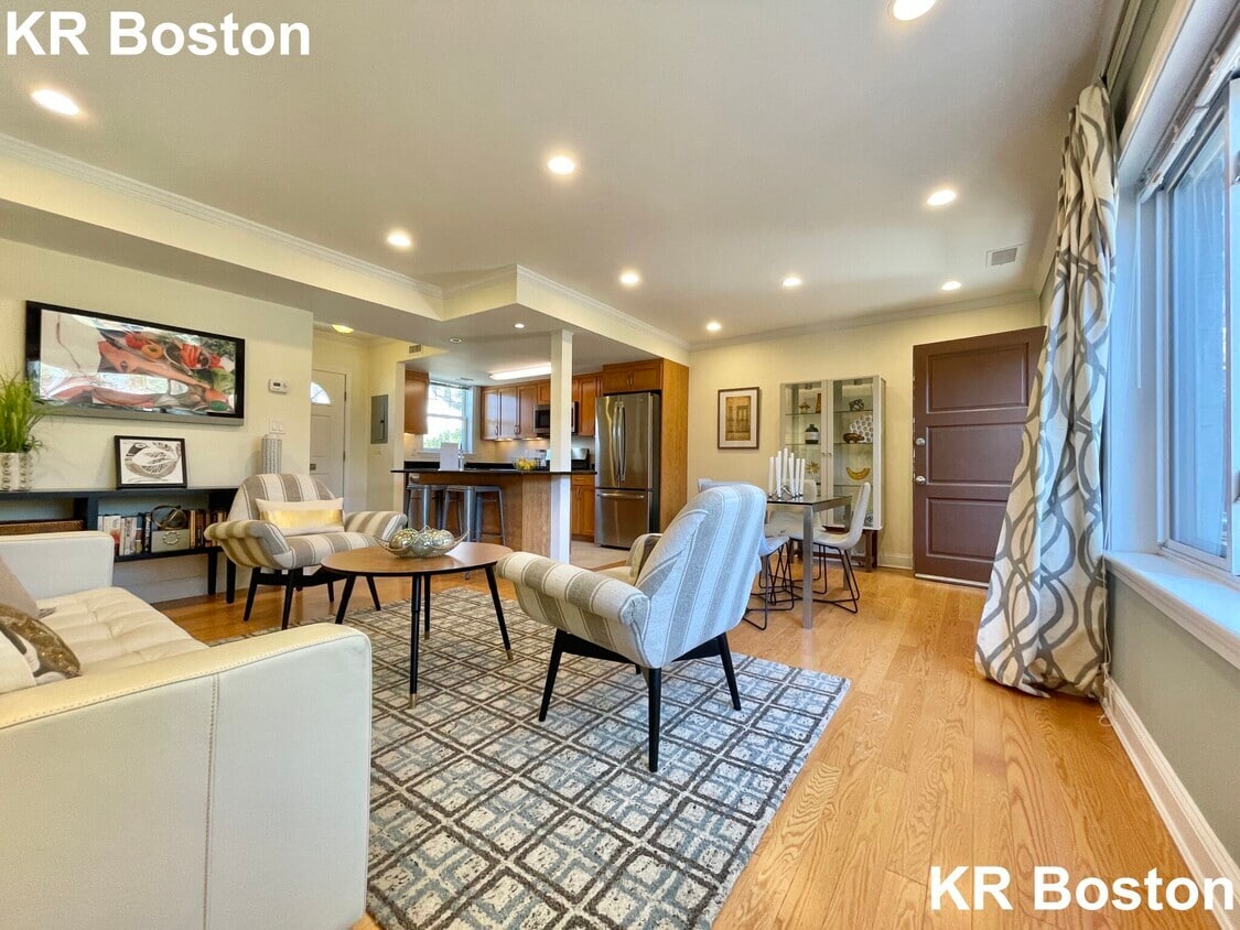 237 Gerry Rd, Chestnut Hill, MA 02467 Townhouse for Rent in Chestnut