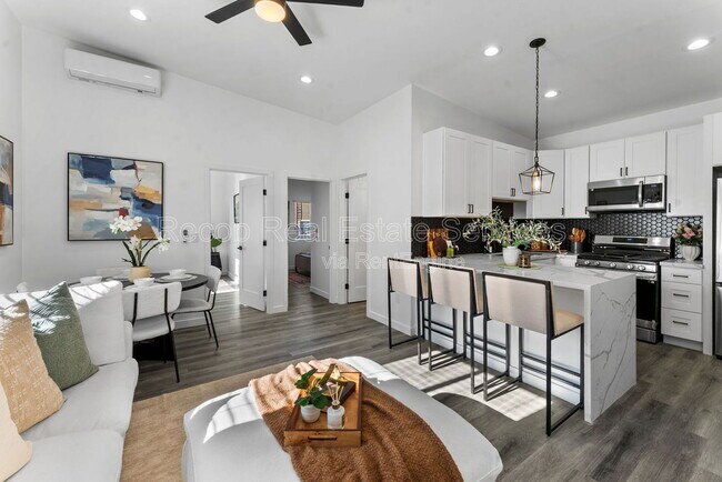 Building Photo - 8353 Ivory Coast Dr