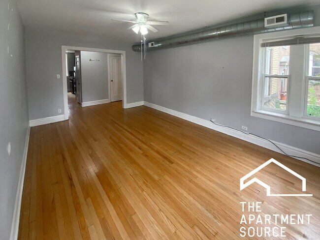Foto del edificio - 4103 W Nelson St