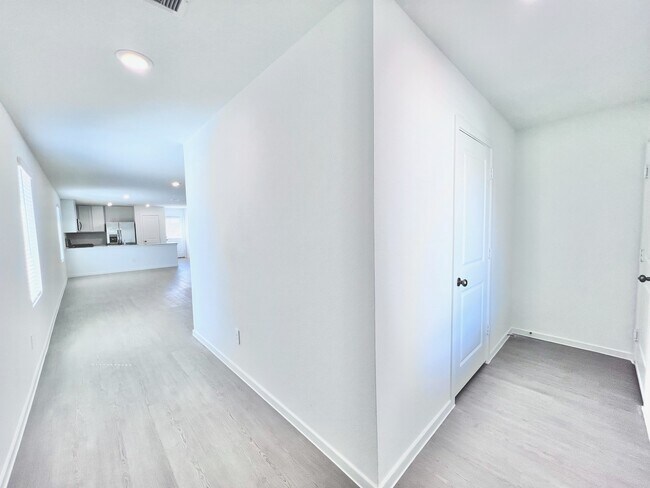 Foto del edificio - 1392 Diamond Carnation Dr
