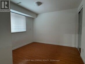 Building Photo - 22 Medina Pl