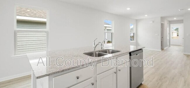 Building Photo - 6615 Kettles St