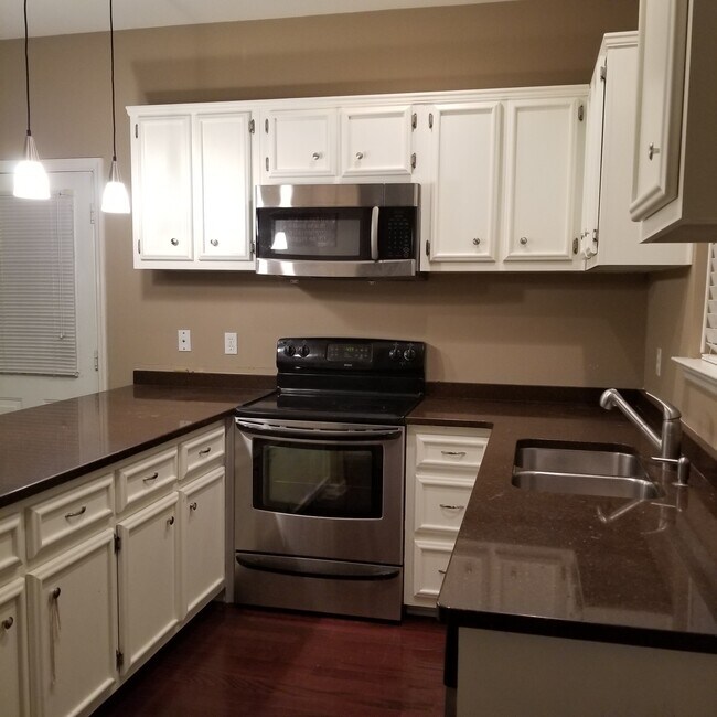 Foto del edificio - 2730 Linmar Ave