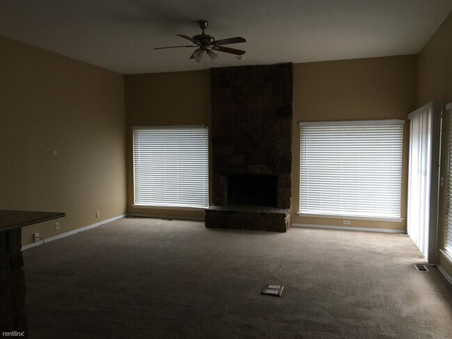 Building Photo - 3 br, 2.5 bath House - 3701 Walking Sky Rd