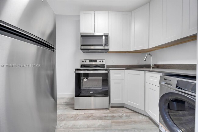 Foto del edificio - 1036 SW 5th St