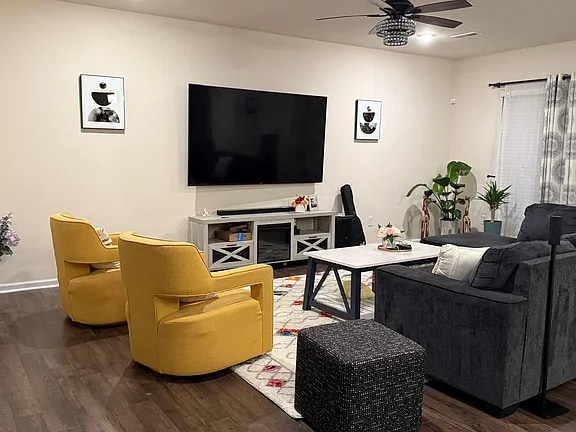 Foto del edificio - 321 Brk Pne Trl