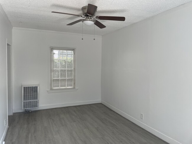 Building Photo - 1145 N Formosa Ave