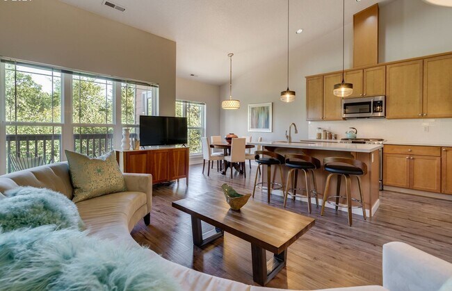 Foto del edificio - Spacious Happy Valley Townhome Featuring Three Bedrooms, Two Balconies & Attached Garage