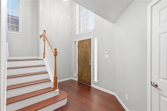 Building Photo - 2097 Amherst Dr