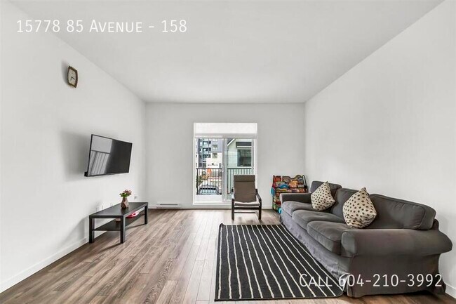 Building Photo - Beautiful Townhouse In Fleetwood Village 2