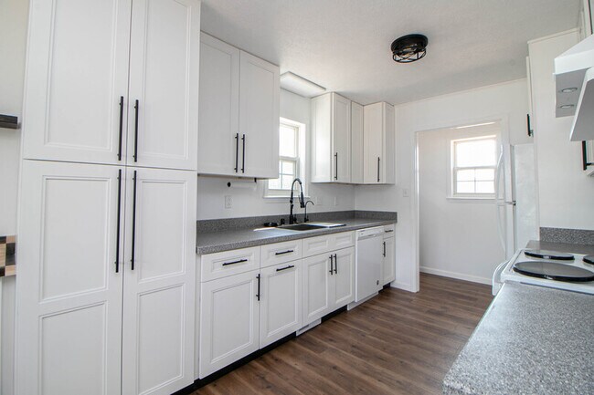 Foto del edificio - 107 Sidney Ct