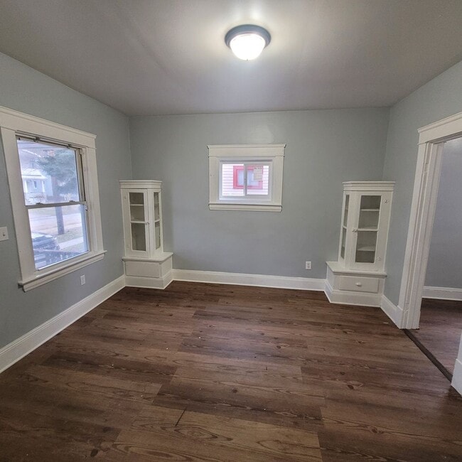 Foto del edificio - 2810 E 120th St