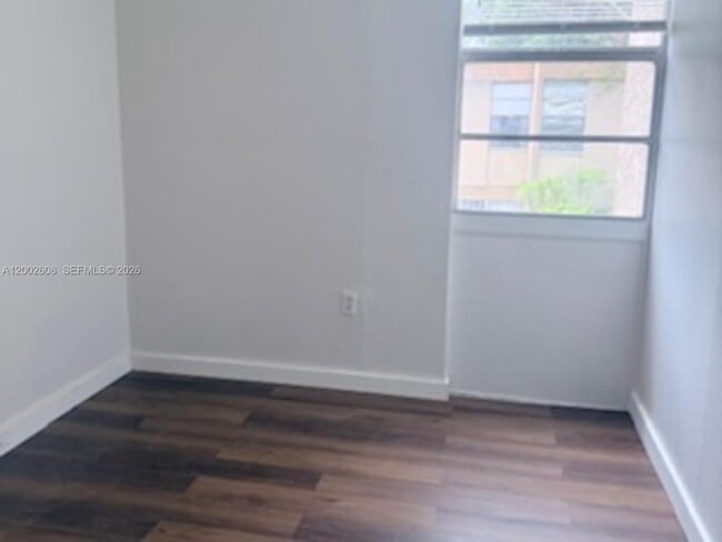 Building Photo - 5966 SW 68th St