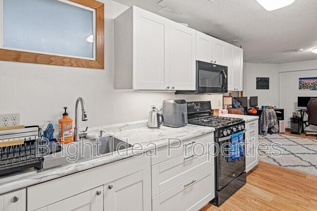 Foto del edificio - 2535 Aldrich Ave S