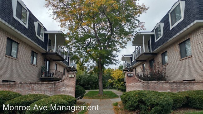 Building Photo - 1 Lacroix Ct Dr