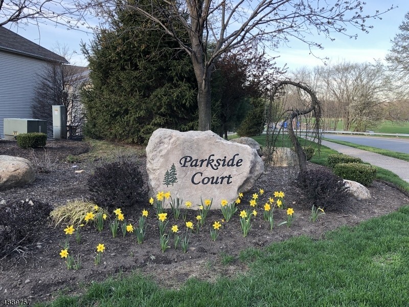 Foto principal - 36 Parkside Ct