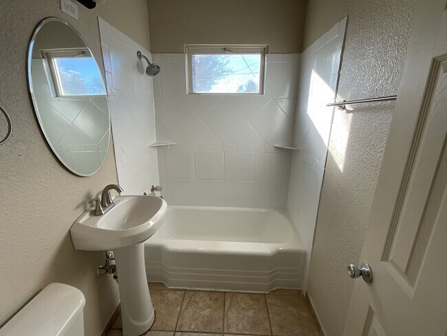 Foto del edificio - 2328 SW 30th St