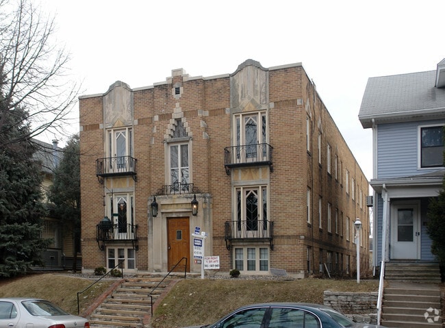Building Photo - 3021 James Ave S