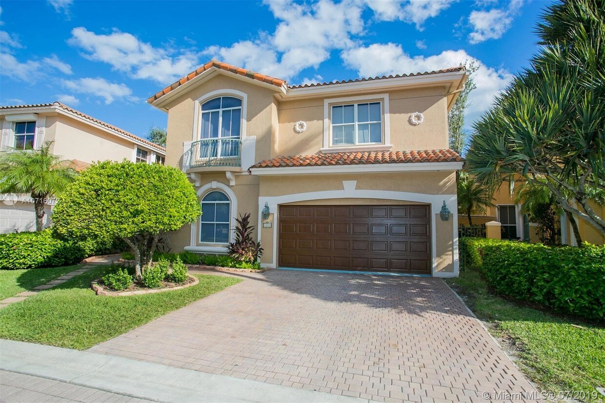 Foto principal - 1555 Breakwater Terrace