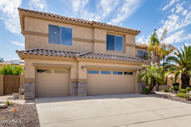 Building Photo - 2302 S Canfield