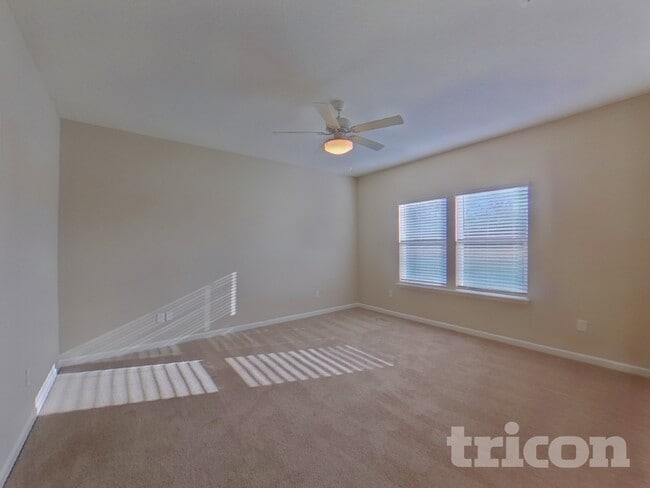 Building Photo - 10148 Pavnes Creek Dr