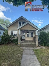 Building Photo - 5560 N 40th St