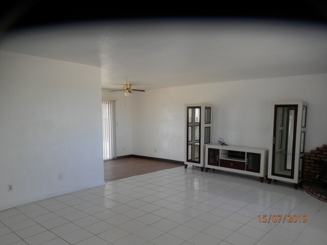 Dining Room has ceiling fan - 1038 Alta Ave